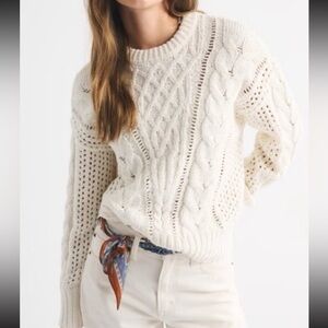 Abercrombie and Fitch Textural Stitch Cable Crew Sweater Size L NWT